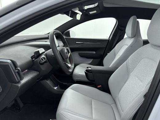 Volvo  EX30 Twin Motor Performance Ultra 69 kWh | 20 Inch LM | Stoel + Stuurverwarming | Pilot Assist | Harma... ActivLease financial lease