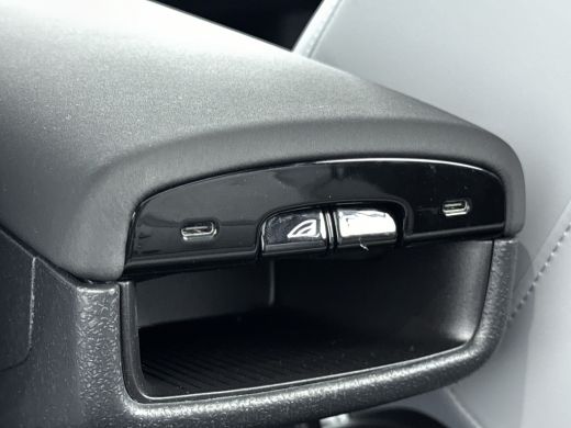 Volvo  EX30 Twin Motor Performance Ultra 69 kWh | 20 Inch LM | Stoel + Stuurverwarming | Pilot Assist | Harma... ActivLease financial lease