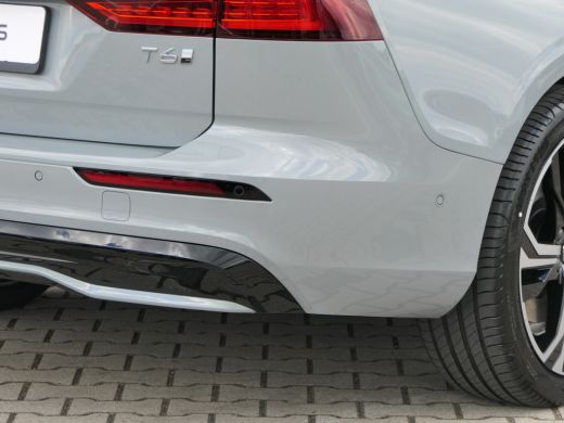 Volvo  V60 T6 Ultra Dark Recharge Plug-In Hybrid AWD | Massage | Panoramadak | 360 Camera | Adaptive Cruise ... ActivLease financial lease