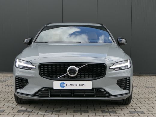 Volvo  V60 T6 Ultra Dark Recharge Plug-In Hybrid AWD | Massage | Panoramadak | 360 Camera | Adaptive Cruise ... ActivLease financial lease