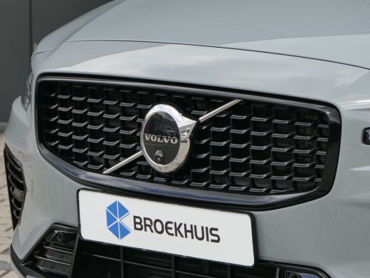 Volvo  V60 T6 Ultra Dark Recharge Plug-In Hybrid AWD | Massage | Panoramadak | 360 Camera | Adaptive Cruise ... ActivLease financial lease