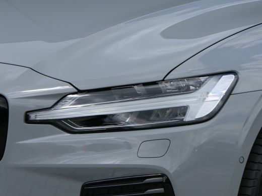 Volvo  V60 T6 Ultra Dark Recharge Plug-In Hybrid AWD | Massage | Panoramadak | 360 Camera | Adaptive Cruise ... ActivLease financial lease
