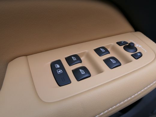 Volvo  V60 T6 Ultra Dark Recharge Plug-In Hybrid AWD | Massage | Panoramadak | 360 Camera | Adaptive Cruise ... ActivLease financial lease