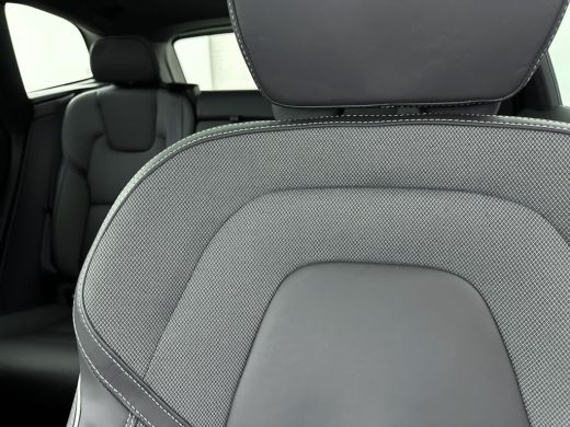 Volvo  XC60 T6 R-Design | THUNDER GREY | LONG RANGE | MEMORY | PANORAMADAK | GETINT GLAS | PDC CAMERA | CLIMA... ActivLease financial lease