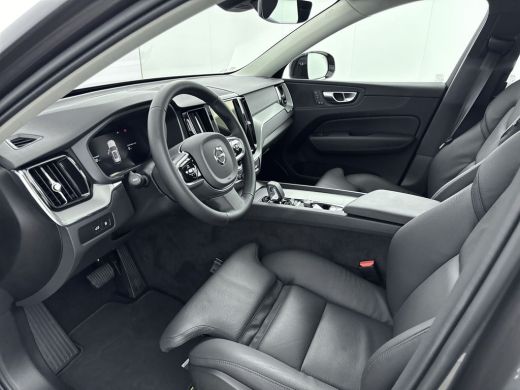 Volvo  XC60 Recharge T6 Plus Dark | PLATINUM GREY | Trekhaak | PDC + 360 Camera | Stoel + Stuurverw. | Panora... ActivLease financial lease