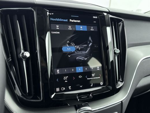 Volvo  XC60 Recharge T6 Plus Dark | PLATINUM GREY | Trekhaak | PDC + 360 Camera | Stoel + Stuurverw. | Panora... ActivLease financial lease