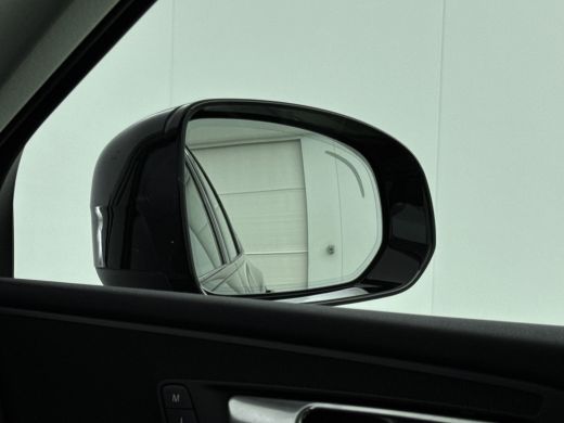 Volvo  XC60 Recharge T6 Plus Dark | PLATINUM GREY | Trekhaak | PDC + 360 Camera | Stoel + Stuurverw. | Panora... ActivLease financial lease