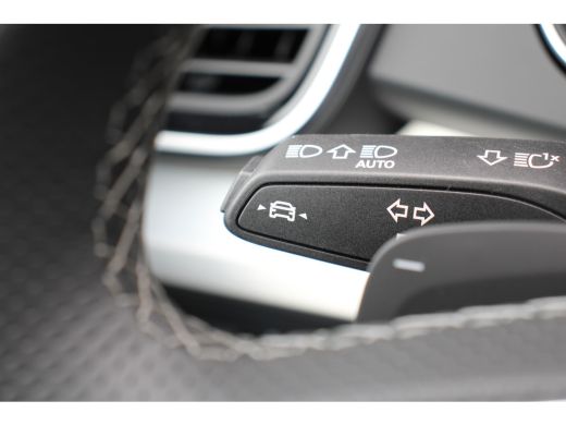 Audi Q5 55 TFSIe S Competition | FULL OPTION! | MASSAGE STOELEN | LUXE LEDER | LUCHTVERING | PANODAK | BL... ActivLease financial lease