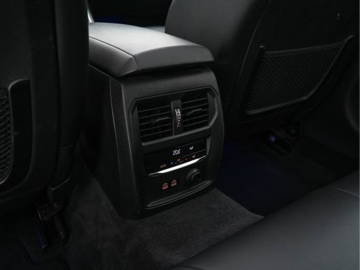 BMW 3 Serie 320i Executive Edition Sport-Line Aut. *PANO | LEATHER-MICROFIBRE | FULL-LED | DIGI-COCKPIT | SPO... ActivLease financial lease