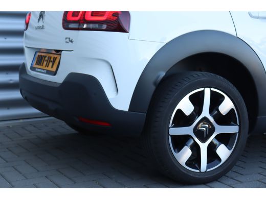 Citroën C4 Cactus Citroën 1.2 PURETECH 110PK SHINE PLUS / NAVI / CLIMA / LED / PDC / 17" LMV / CAMERA / KEYLESS / P... ActivLease financial lease