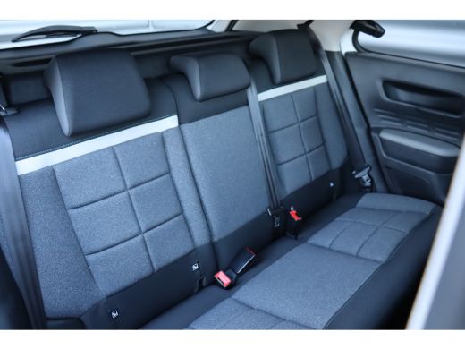 Citroën C4 Cactus Citroën 1.2 PURETECH 110PK SHINE PLUS / NAVI / CLIMA / LED / PDC / 17" LMV / CAMERA / KEYLESS / P... ActivLease financial lease