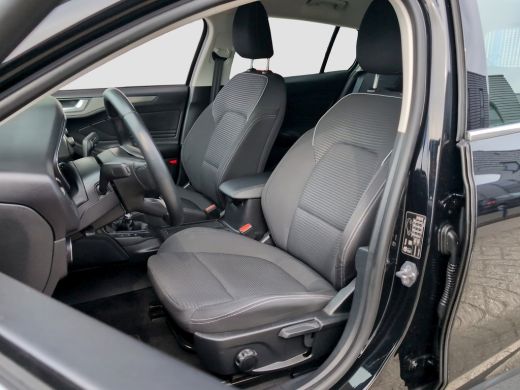 Ford Focus Wagon 1.0 EcoBoost Titanium | Trekhaak | Cruise Control | Climate Control ActivLease financial lease