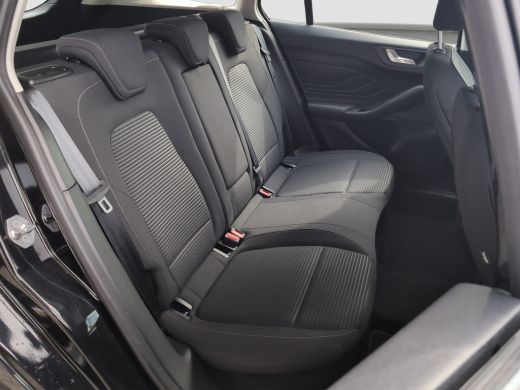 Ford Focus Wagon 1.0 EcoBoost Titanium | Trekhaak | Cruise Control | Climate Control ActivLease financial lease