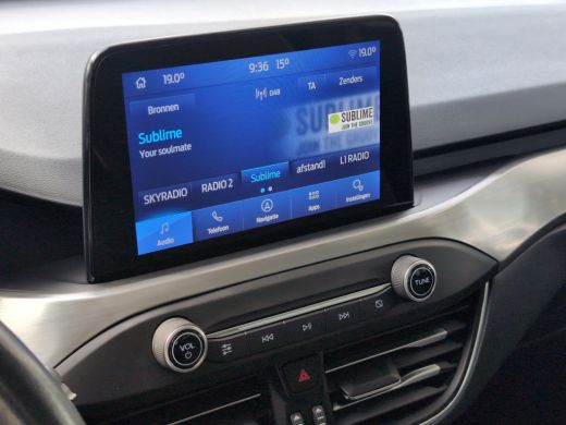 Ford Focus Wagon 1.0 EcoBoost Titanium | Trekhaak | Cruise Control | Climate Control ActivLease financial lease