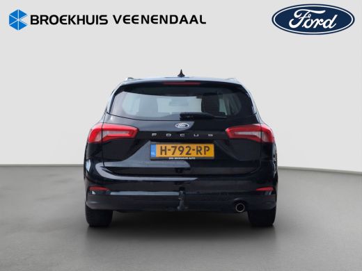 Ford Focus Wagon 1.0 EcoBoost Titanium | Trekhaak | Cruise Control | Climate Control ActivLease financial lease
