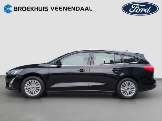 Ford Focus Wagon 1.0 EcoBoost Titanium | Trekhaak | Cruise Control | Climate Control ActivLease financial lease