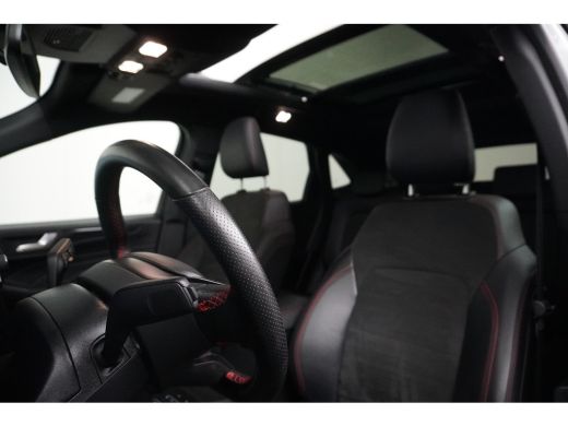 Ford Kuga 2.5 PHEV ST-Line X | Pano-dak | Wegklap Trekhaak | Adapt. Cruise | Head-Up Display | Elektr. Klep... ActivLease financial lease