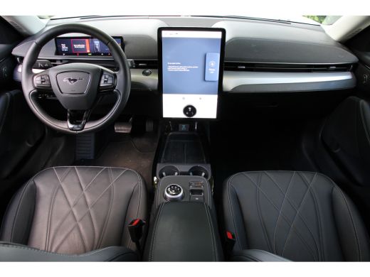 Ford Mustang Mach-E RWD 75 kWh NL AUTO | DEALER OH | ADAPTIVE CRUISE | LEDER | CAMERA | APPLE CARPLAY & ANDROI... ActivLease financial lease