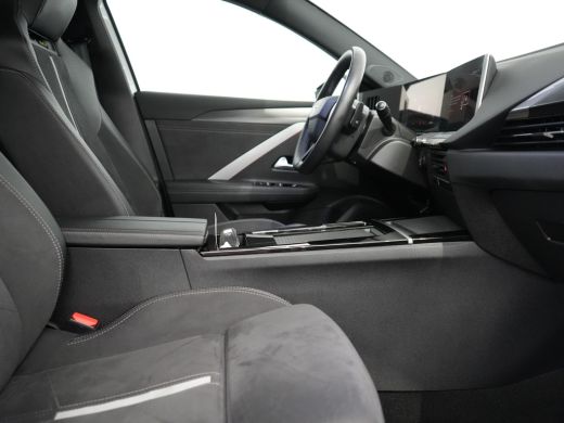 Opel Astra 1.6 Turbo Plug In Hybrid GSe | Apple Carplay / Android auto |  Parkeersensoren voor + achter | ac... ActivLease financial lease