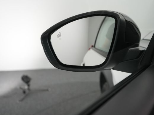 Opel Mokka 1.2 Turbo Ultimate AUTOMAAT | ALCANTARA BEKLEDING | ADAPTIVE CRUISE CONTROLE | STOELVERWAMRING | ... ActivLease financial lease
