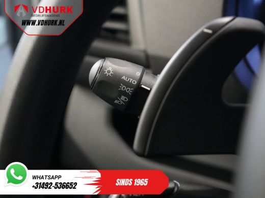 Opel Vivaro 2.0 HDi 145 pk Aut. L2 BPM VRIJ! NL Auto/ Carplay/ Cruise/ Camera/ Navi/ Trekhaak ActivLease financial lease