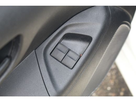 Peugeot 108 1.0 e-VTi Active ActivLease financial lease