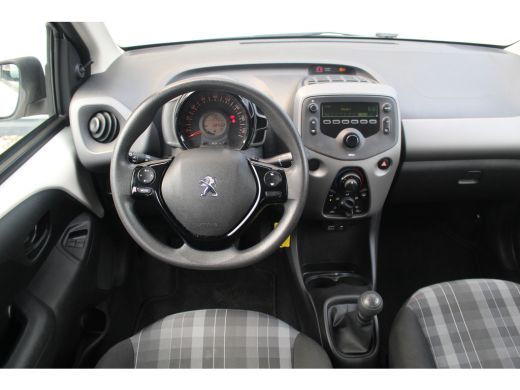 Peugeot 108 1.0 e-VTi Active ActivLease financial lease
