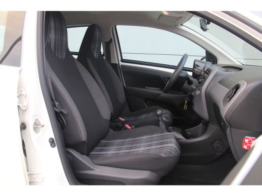 Peugeot 108 1.0 e-VTi Active ActivLease financial lease