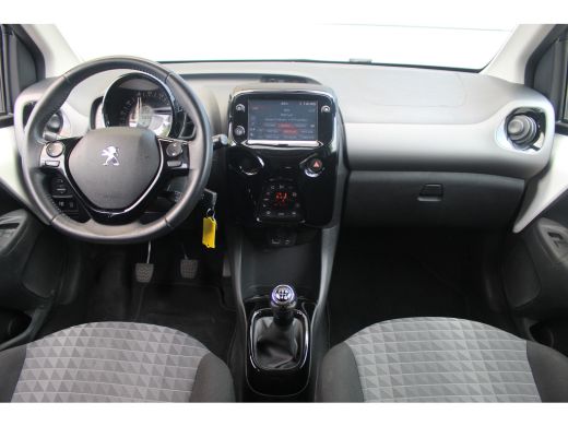 Peugeot 108 1.0 e-VTi Allure Climate C. | Camera | Chroom Pack | CarPlay | Bluetooth | Privacy Glass | Climat... ActivLease financial lease