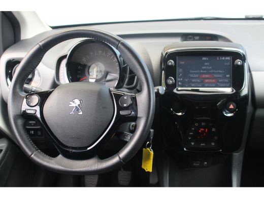 Peugeot 108 1.0 e-VTi Allure Climate C. | Camera | Chroom Pack | CarPlay | Bluetooth | Privacy Glass | Climat... ActivLease financial lease