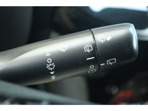 Peugeot 108 1.0 e-VTi Allure Climate C. | Camera | Chroom Pack | CarPlay | Bluetooth | Privacy Glass | Climat... ActivLease financial lease