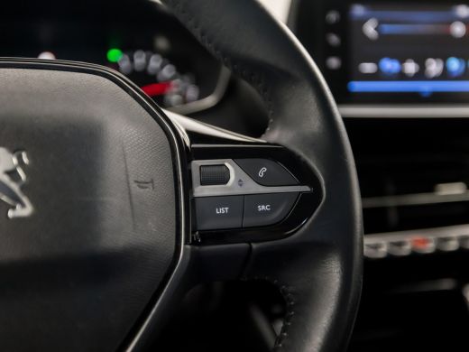 Peugeot 208 1.2 PureTech Sport (APPLE CARPLAY, GROOT NAVI, LED KOPLAMPEN, SPORTSTOELEN, CRUISE, LANE ASSIST, ... ActivLease financial lease