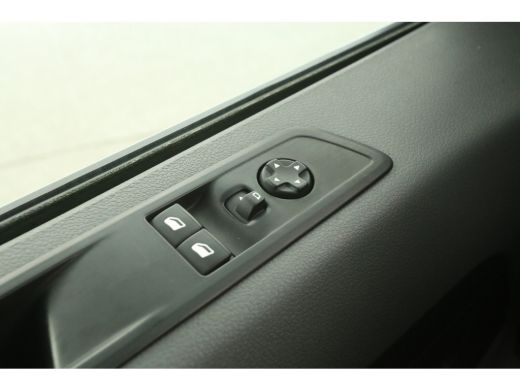 Peugeot Expert 231L 2.0 BlueHDI L3H1 Airco Cruise Parkeersensoren Elektrpakket Trekhaak ActivLease financial lease
