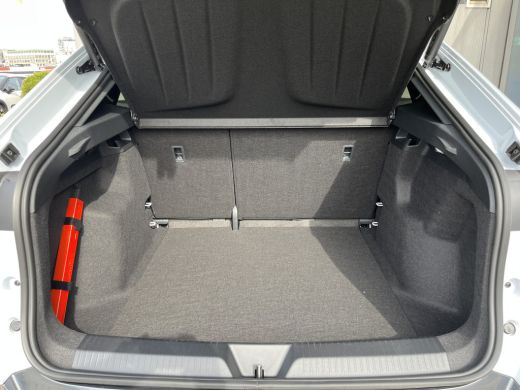 Seat Tavascan Business Elektromotor 210 kW / 286 pk SUV Elektrische aandrijving ActivLease financial lease