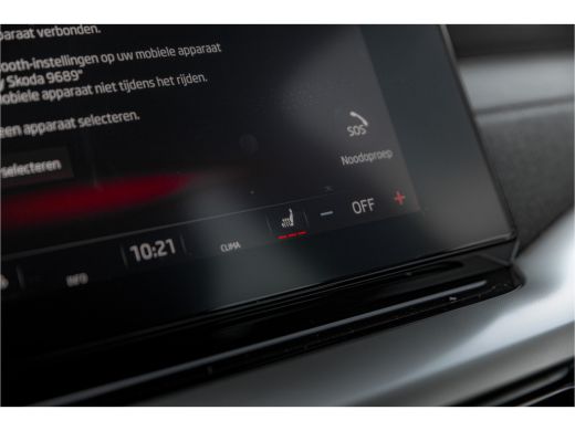 Skoda Octavia Combi 1.4 TSI iV PHEV Business Edition Plus | Camera | Stoel-stuurverwarming | Carplay | Navigatie ActivLease financial lease