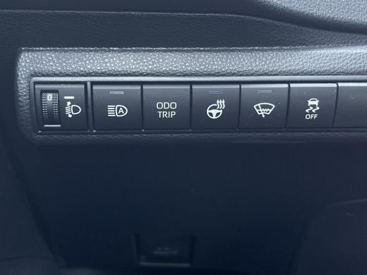Suzuki Swace 1.8 Hybrid Style Stoel- stuurverwarming | Navigatiesysteem | Parkeersensoren voor- en achter | Ad... ActivLease financial lease