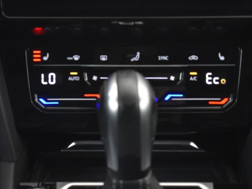 Volkswagen Arteon 1.4 TSI eHybrid 218 pk | Nappa Leer | Head-Up Display | Panorama Dak | 360 Camera | Elek. Stoelen... ActivLease financial lease