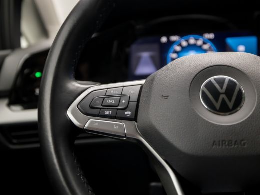 Volkswagen Golf 1.0 TSI Sport (APPLE CARPLAY, CLIMATE, LED KOPLAMPEN, SPORTSTOELEN, LM VELGEN, LANE ASSIST, NIEUW... ActivLease financial lease