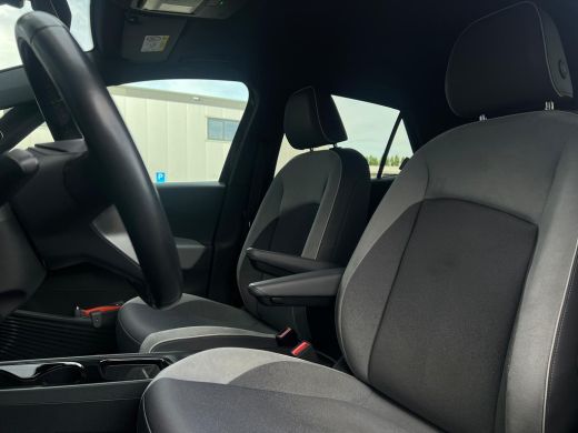 Volkswagen ID.3 First Plus 204 pk 58 kWh | Achteruitrijcamera | Apple Carplay/Android Auto|telefoonintegratie pre... ActivLease financial lease