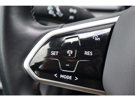 Volkswagen ID.3 Pure 45 kWh | Apple Carplay/Android Auto|telefoonintegratie premium | Cruise control adaptief | H... ActivLease financial lease