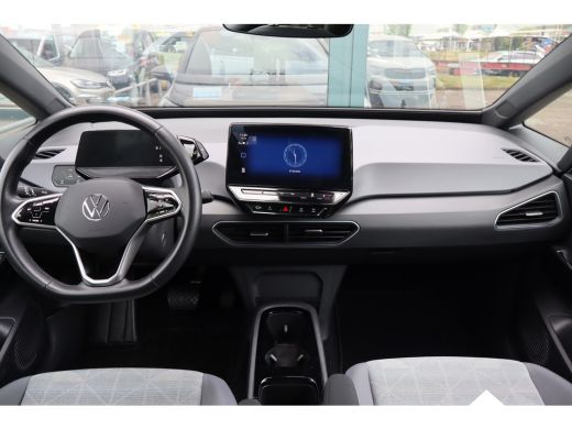 Volkswagen ID.3 Pure 45 kWh | Apple Carplay/Android Auto|telefoonintegratie premium | Cruise control adaptief | H... ActivLease financial lease