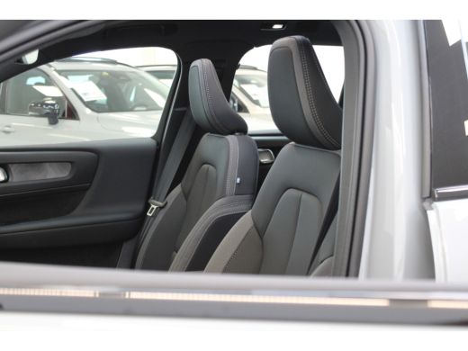 Volvo  EX40 Extended Range 252PK Ultra 82kWh | 360° camera | Pano-dak | Power Seats | Harman Kardon ActivLease financial lease