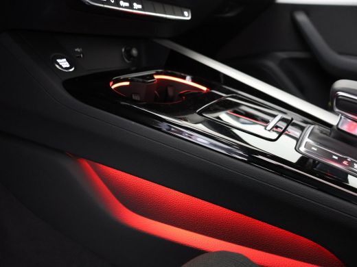 Audi A4 Limousine 35 TFSI 150 PK AUT. *999 KM!* + VIRTUAL COCKPIT | SFEERVERLICHTING | 19 INCH ActivLease financial lease