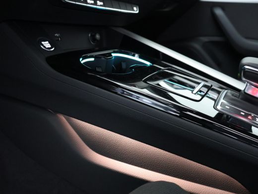 Audi A4 Limousine 35 TFSI 150 PK AUT. *999 KM!* + VIRTUAL COCKPIT | SFEERVERLICHTING | 19 INCH ActivLease financial lease