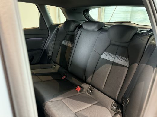 Audi Q4 e-tron 45 quattro Advanced edition 82 kWh | Trekhaak | Assistentiepakket | 286 pk Dit betreft een demo a... ActivLease financial lease