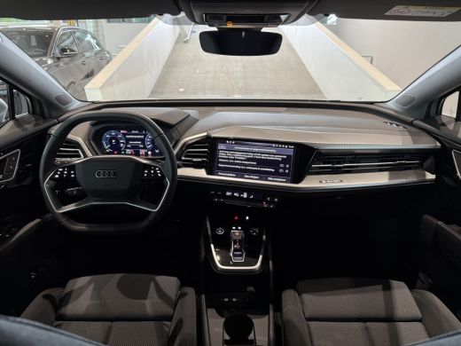Audi Q4 e-tron 45 quattro Advanced edition 82 kWh | Trekhaak | Assistentiepakket | 286 pk Dit betreft een demo a... ActivLease financial lease