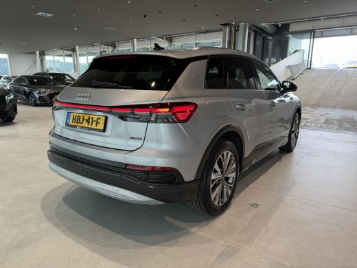 Audi Q4 e-tron 45 quattro Advanced edition 82 kWh | Trekhaak | Assistentiepakket | 286 pk Dit betreft een demo a... ActivLease financial lease