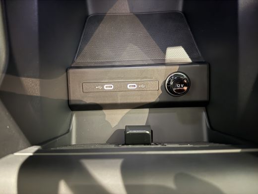 Audi Q4 e-tron 45 quattro Advanced edition 82 kWh | Trekhaak | Assistentiepakket | 286 pk Dit betreft een demo a... ActivLease financial lease