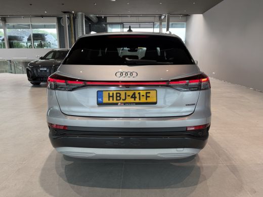 Audi Q4 e-tron 45 quattro Advanced edition 82 kWh | Trekhaak | Assistentiepakket | 286 pk Dit betreft een demo a... ActivLease financial lease