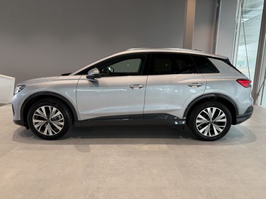 Audi Q4 e-tron 45 quattro Advanced edition 82 kWh | Trekhaak | Assistentiepakket | 286 pk Dit betreft een demo a... ActivLease financial lease